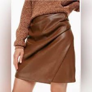 WILFRED “Angie” Faux Leather skirt